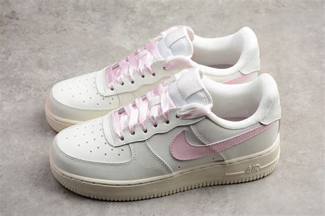 girls Nike Air force one